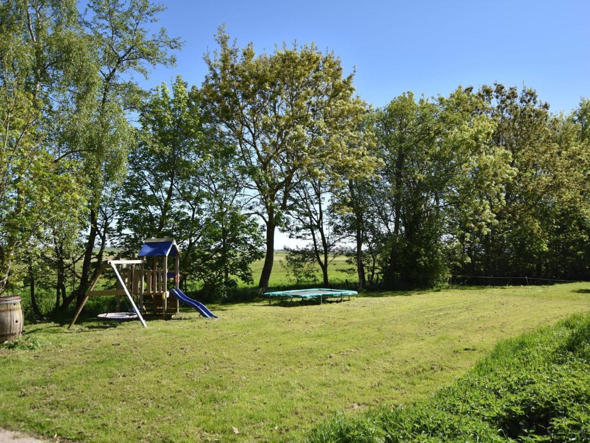Rural Holiday Home With A Lovely Sunny Terrace Воркум Экстерьер фото